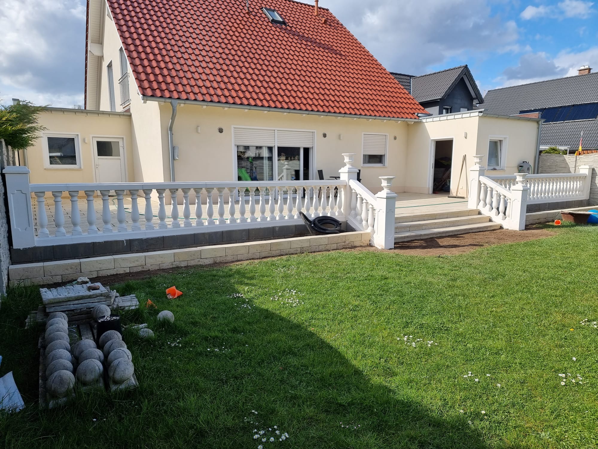 Terrassenbau Einfamilienhaus – Nachher